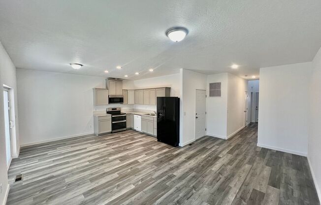 1913 S. Rainier Pl*