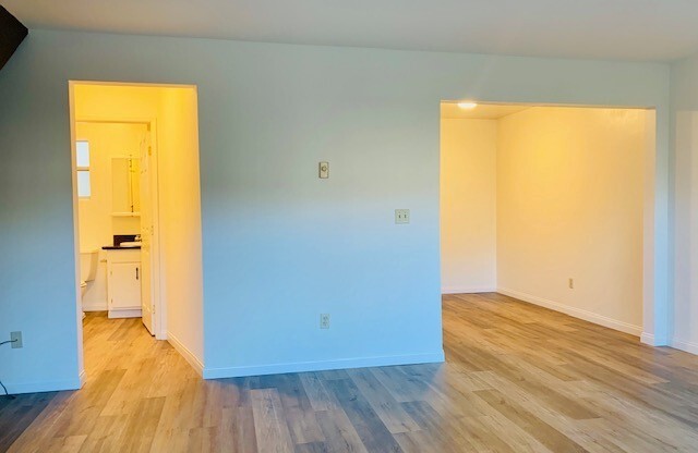 WALK TO THE BEACH! 2BD/1.5BA TOWNHOME IN PACIFIC BEACH! $3,195/mo!