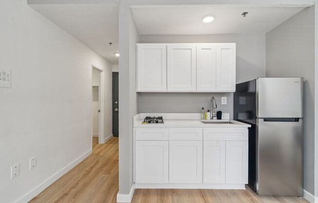 Studio, 1 bath, 398 sqft, $1,395, Unit 508