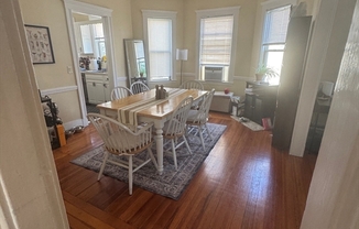2 beds, 1 bath, 1,432 sqft, $2,600, Unit 30