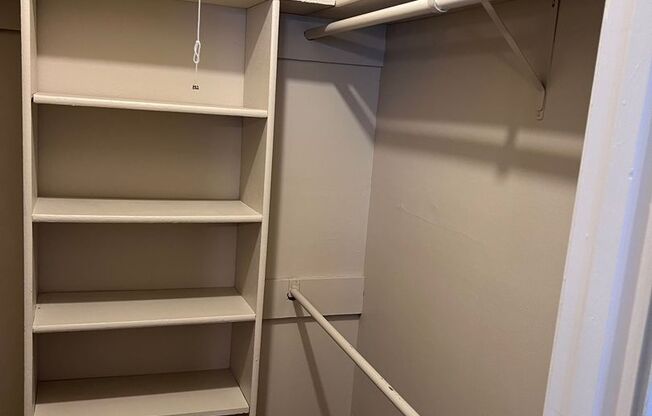 2 beds, 2 baths, 1,000 sqft, $1,250, Unit 5153