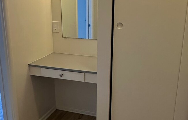 Studio, 1 bath, 500 sqft, $1,649, Unit 3