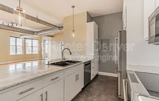 277 N Broadway