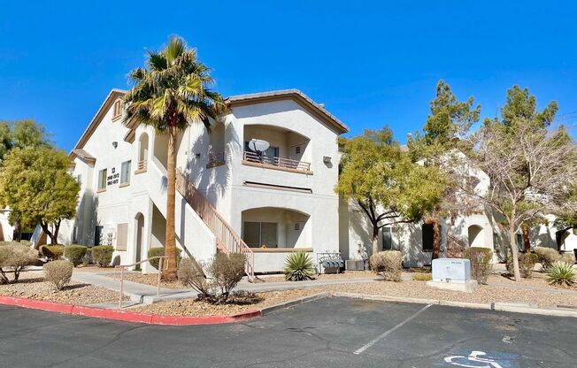 SPACIOUS 1 BEDROOM, 1 BATH GROUND-FLOOR CONDO IN THE GATED TERRASANTA COMMUNITY.