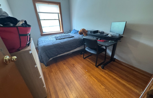 1354 FOSTER