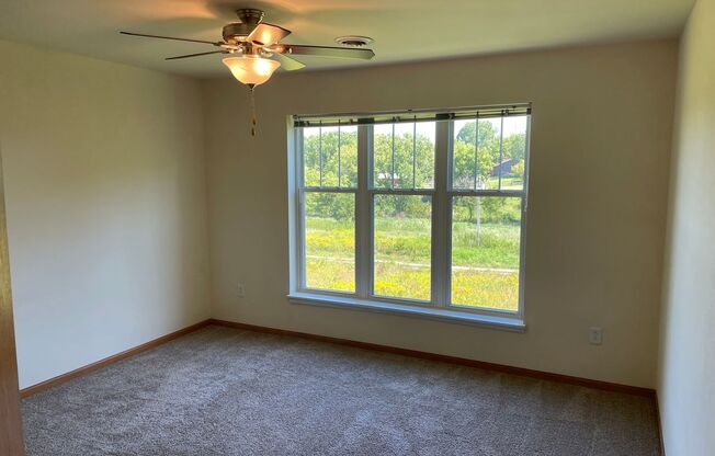 1 bed, 1 bath, 805 sqft, $1,465, Unit 927-206