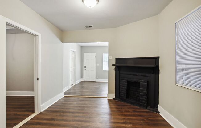 Large Downtown 3BR/2BA House Walking Distance to Forsyth Park