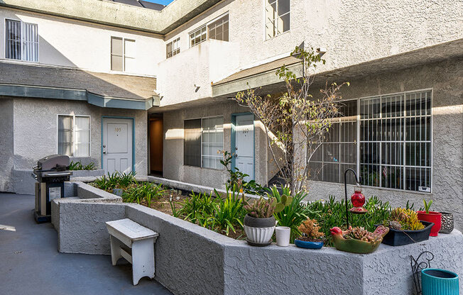 Courtyard at Tilden Oaks Apartments.