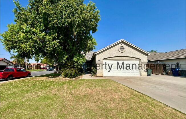 Gorgeous 3 Bed/2 Bath + Office Smart Home in NW Bakersfield w/ Pool, RBP & Security Deposit Alternative Option