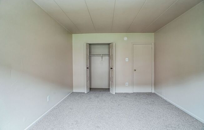 1 bed, 1 bath, 704 sqft, $1,450, Unit A12