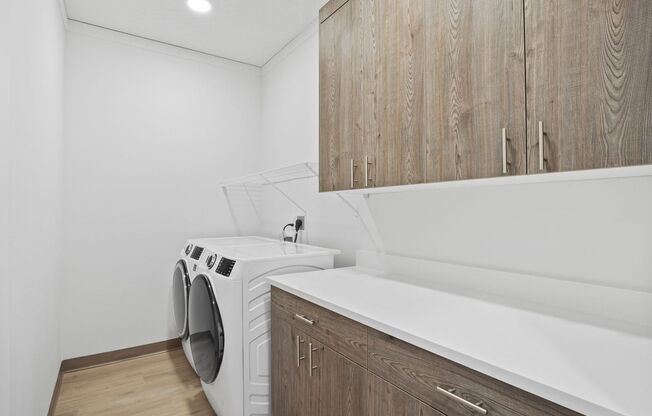 2 beds, 2 baths, 1,271 sqft, $1,750, Unit H-308