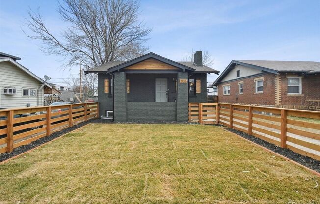 Updated 3-Bed Bungalow | Finished Basement + Garage + Renovated Backyard