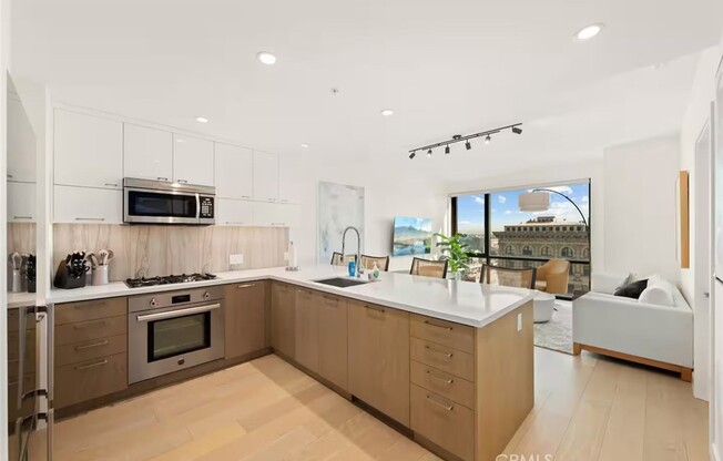 1 bed, 1 bath, 790 sqft, $5,300, Unit 1601
