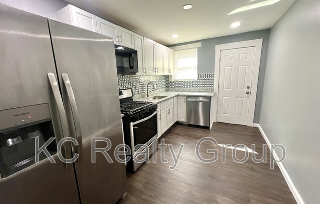 1 W JEFFREY ST