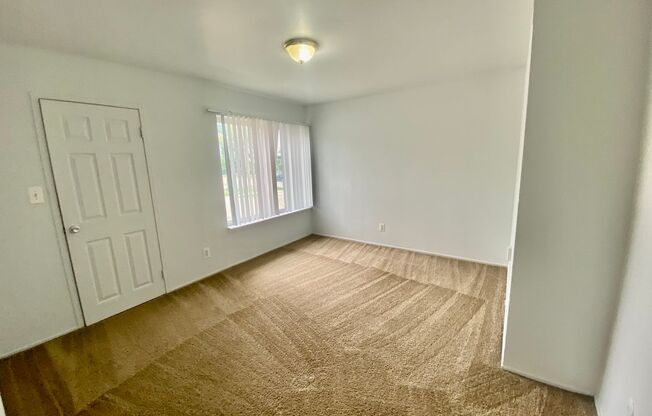 2 beds, 1 bath, 1,000 sqft, $1,245, Unit #25