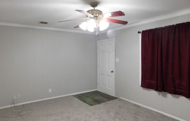 Updated 3 bedroom/1 bath in quiet El Dorado neighborhood!