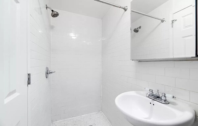 Studio, 1 bath, $2,550, Unit 12