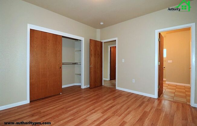 3 beds, 2 baths, 1,000 sqft, $1,675, Unit Unit B