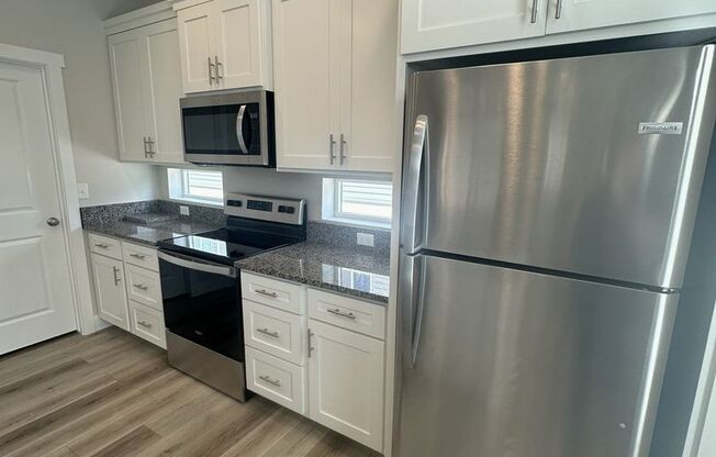 A 2 BED, 2.5 BATH DEAL THAT'S UNBOO-LIEVABLE! CLEARFIELD + 2 WEEKS FREE!