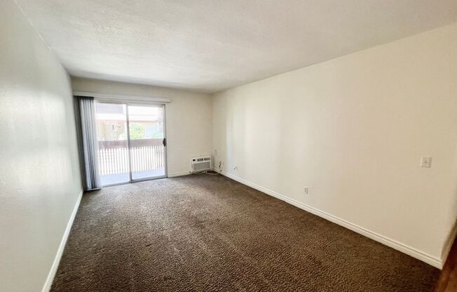 1 Bed / 1 Bath Condo in Mission Verde – Parklike Courtyard View!