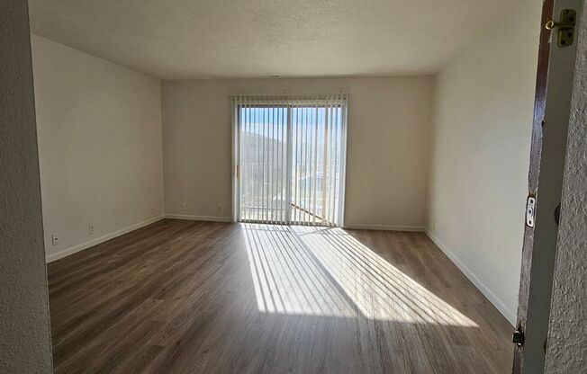 2 beds, 1.5 baths, 830 sqft, $925, Unit 3620 E3