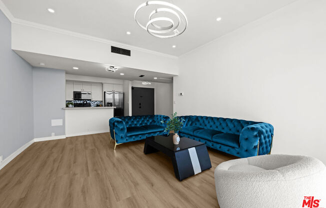 2 beds, 2 baths, 1,088 sqft, $6,200, Unit 1809