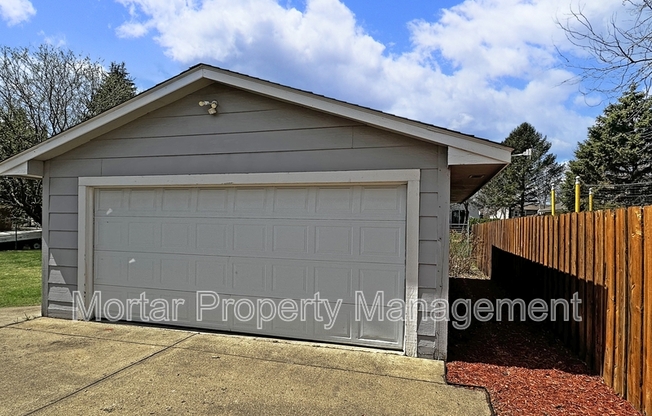 3421 PLACER AVE