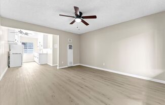 531 W HYDE PARK BLVD