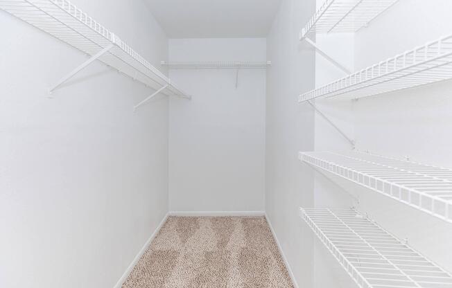 1 bed, 1 bath, 665 sqft, $925