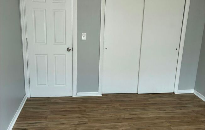 2 beds, 1 bath, 750 sqft, $1,425, Unit A5