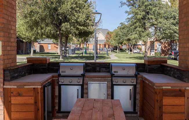 outdoor bbq area in The Dominion Apartments