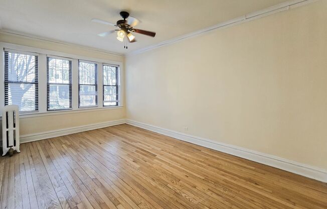 2 beds, 1 bath, 695 sqft, $2,295, Unit 2175-1