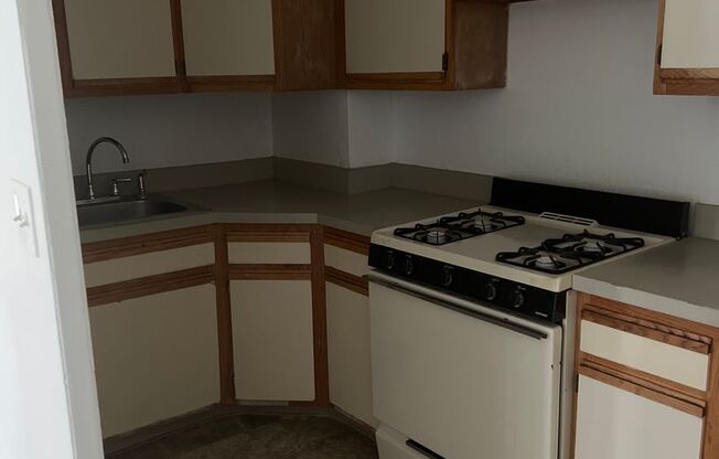 1 bed, 1 bath, 600 sqft, $1,400, Unit 414