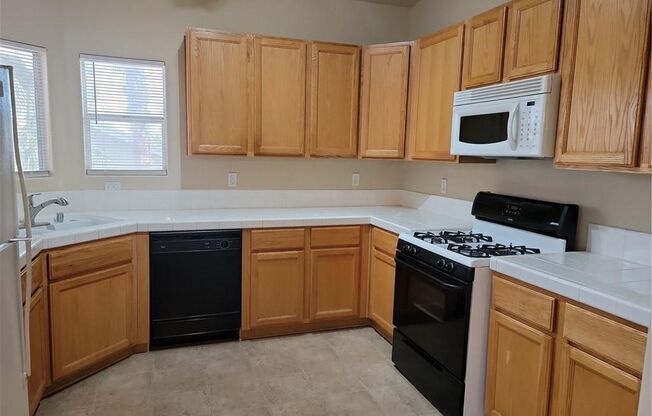 2 beds, 2 baths, $1,450, Unit # 2044