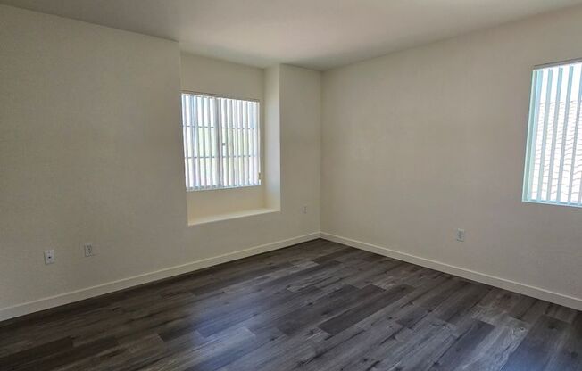 3 beds, 3 baths, $2,395
