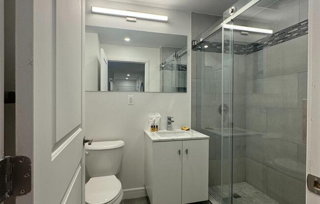 Studio, 1 bath, $3,500, Unit 10G