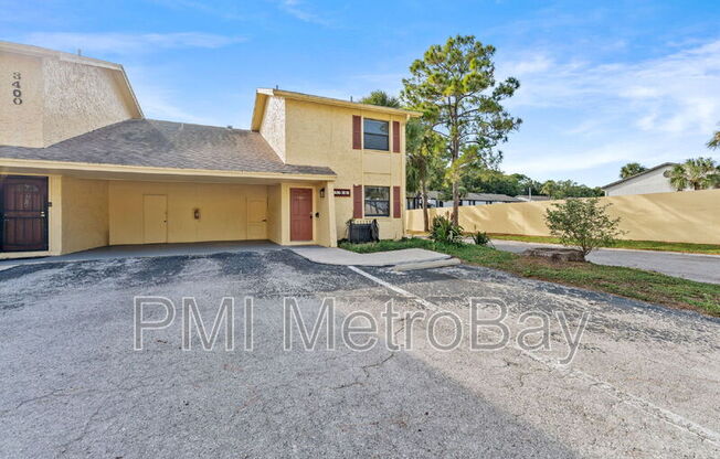 7616 LA MESITA CT