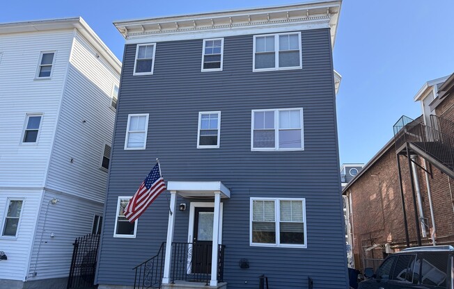 411 SHIRLEY ST