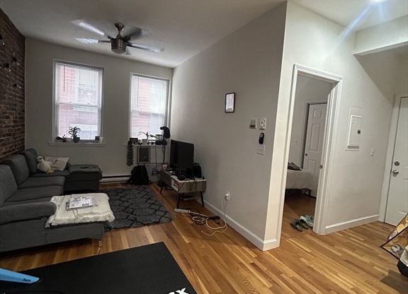 1 bed, 1 bath, $2,675, Unit 3