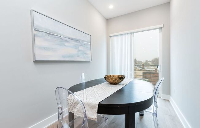 1 bed, 1 bath, $1,475, Unit 304