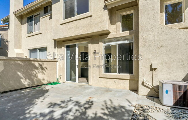 3 beds, 2.5 baths, 1,335 sqft, $3,800