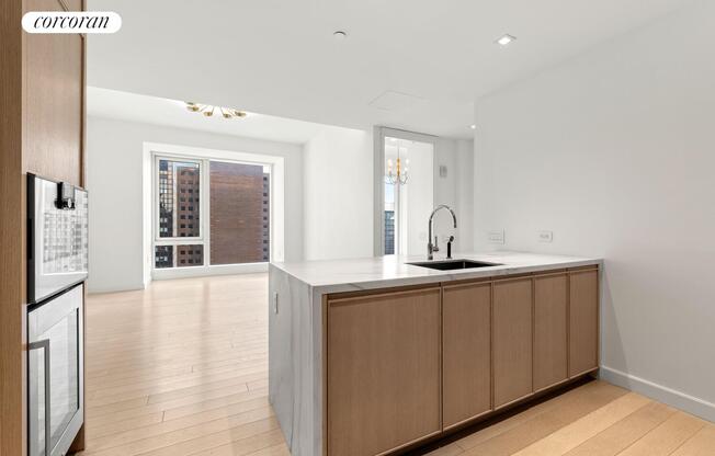 138 E 50 ST
