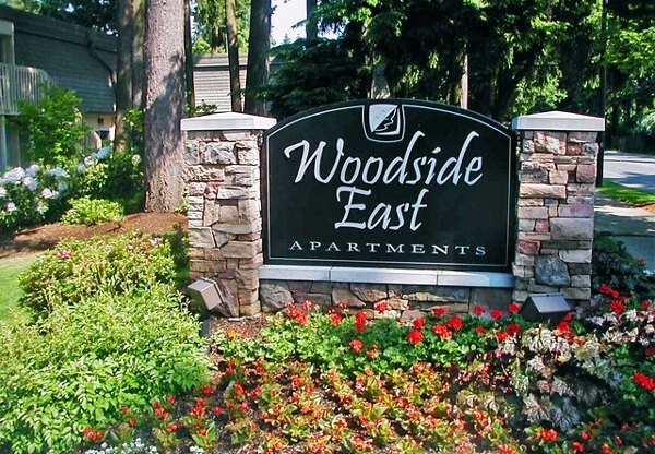 Woodside East Apartments in Bellevue