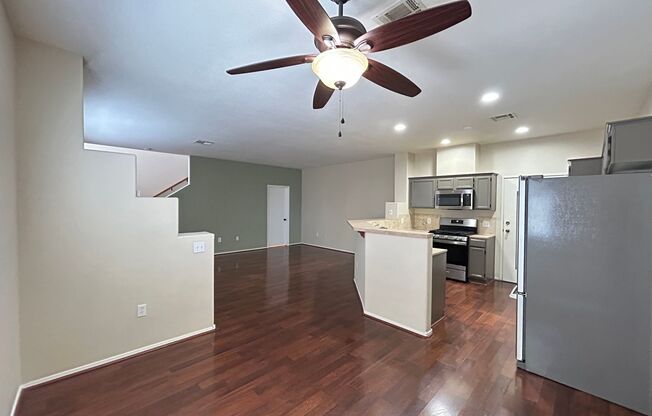 Gated Townhome 3-Bedrooms 2.5-Bathrooms!