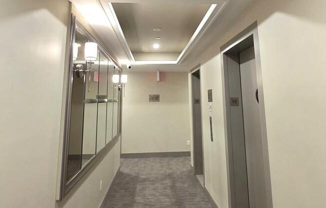1 bed, 1 bath, $5,500, Unit 10I