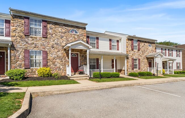The Yorklyn Apartments and Townhomes