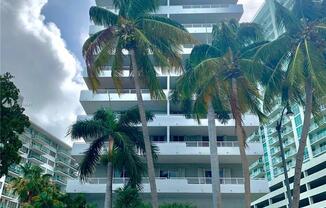 1402 Brickell Bay Dr