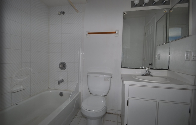 2 beds, 2 baths, $1,600