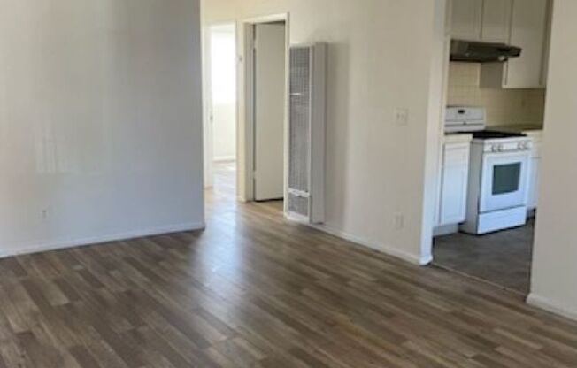 2 beds, 1 bath, $2,666