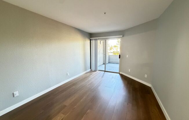 1 bed, 1 bath, 748 sqft, $2,840, Unit B-127